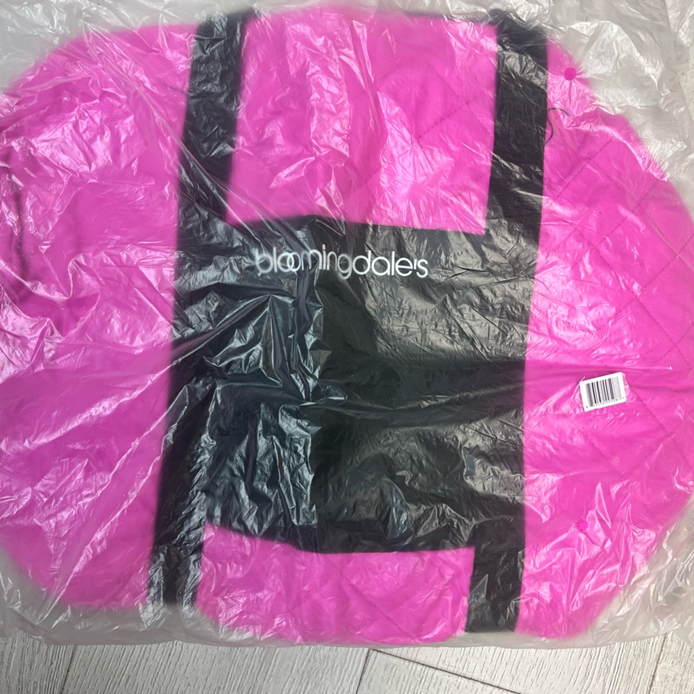 Bloomingdale’s duffle pink